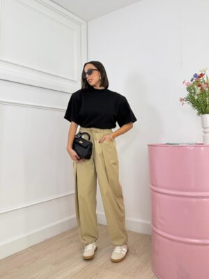 81eae59d-c7c0-4aad-b399-6c779889aa54