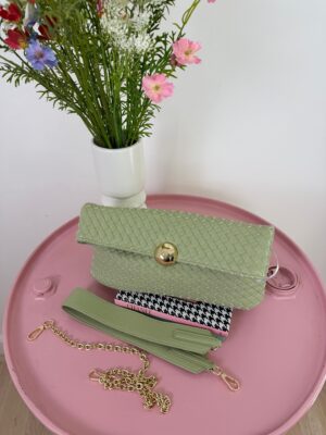 979d424f-e475-4238-bef4-b9808217d684