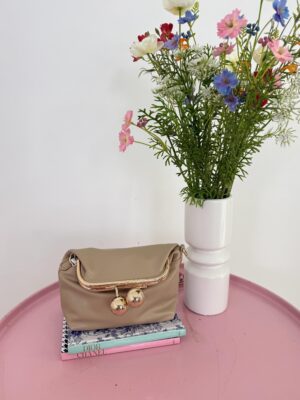 9905ad66-3057-40b5-ac21-d94aeb910eda