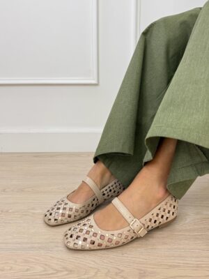 9bb664d9-ef4d-41ae-bb91-bbdab3f1ff80