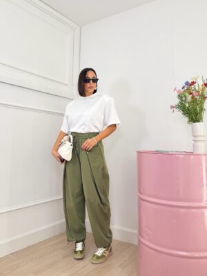 9e7475e7-8bd9-423a-aaa9-a5019e625754