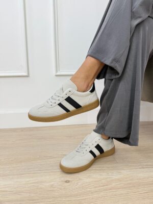 b7103d6f-4308-4065-a15a-48170aca5afe