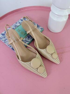 cfb76e1f-c5e5-484a-97d1-df51e9cd238e