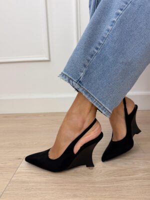 f0db34d1-7140-4fcb-bcc2-a5c2f8ceafe1