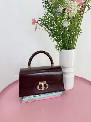 f18362a2-3e00-45b1-8868-24ffb63c7319